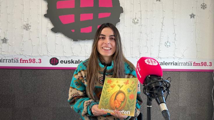 Zuriñe Etxeberria: “Liburu hau haurrekin amatasunaren inguruan dauden tabuez hitz egiteko bidea izan daiteke”
