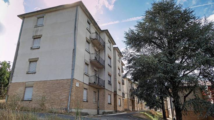 Gobernuak 25 urtetik gorako etxebizitzak eraberritzeko laguntzak emanen ditu