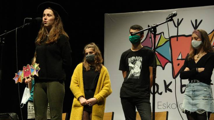 Ekhiñe Zapiainek irabazi du Nafarroako Eskolarteko Bertsolari Txapelketa