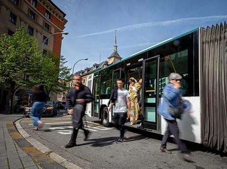 Sare sozialetan villavesaz doan bidaiatzeko eskaintza egiten ari dira eta iruzurra dela ohartarazi dute