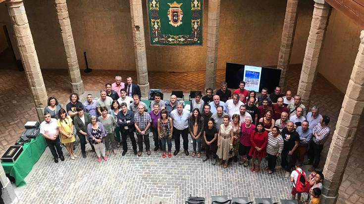 Sanferminetako egitarau ofiziala, udalak eta 58 eragilek egina