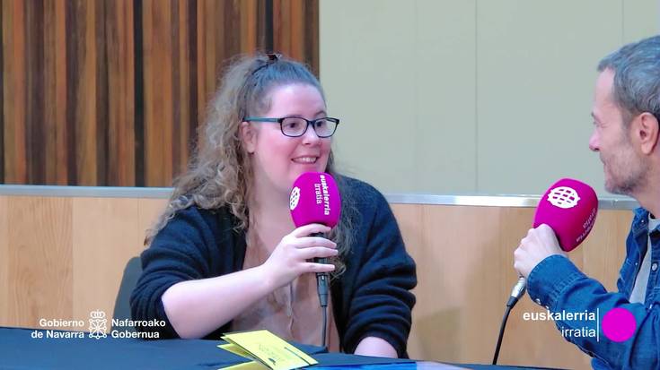Aitziber Mendiluze: “Momentu garrantzitsu asko galtzen ditugu teknologiak gehiegi erabiltzeagatik”