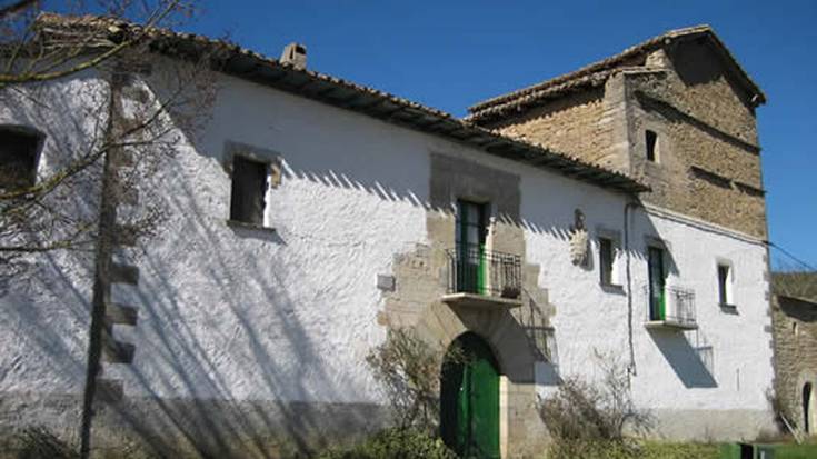 Artzapezpikuak etxetik bota nahi du 87 urteko emakume bat Lizoainen