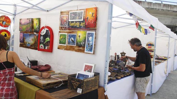 Jazar azoka, sortzaile eta diseinatzaile bila