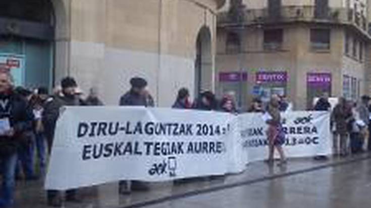 AEK eta IKA Gobernuak zor dien dirua exijitzeko, protesta iraunkorrean