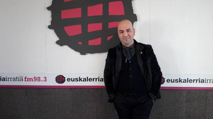 Igor Calzada: "Akatsa da independentistek zerrenda bakarra ez osatzea Katalunian"