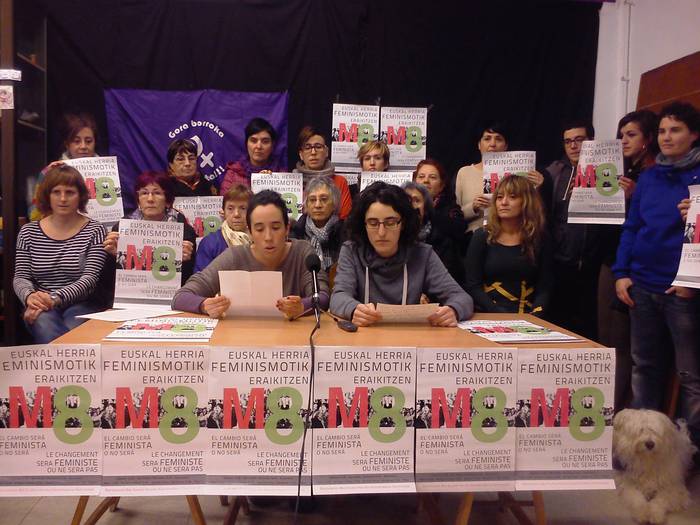 Euskal Herria feminismotik eraikitzeko deia egin dute
