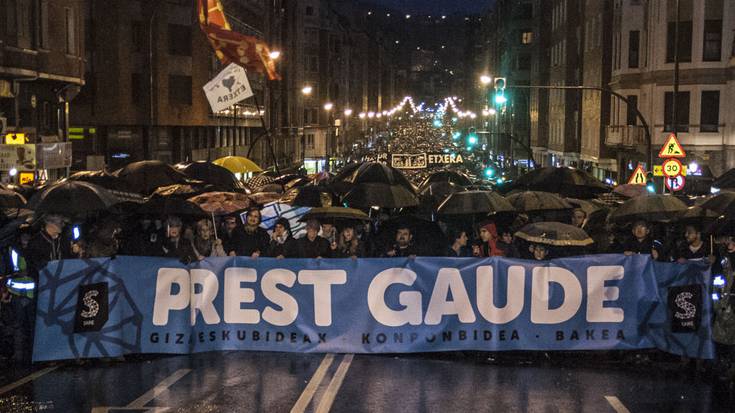 Sakabanaketarekin amaitzeko espetxe politika alda dezaten eskatu dute Geroa Baik, EH Bilduk eta Ahal Duguk