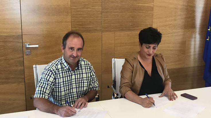 Mutiloan ikastetxe eta kiroldegia eraikitzeko hitzarmena sinatu dute