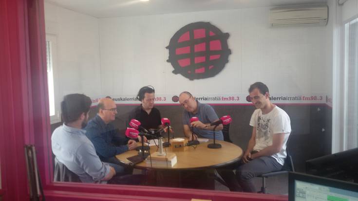 Aldaketaren erradiografia, adituen eskutik