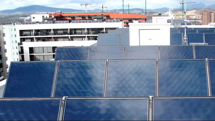Iruñeko Udalak 22 neurriko Energia-Plan bat aurkeztu du autonomia eta burujabetza energetikoa areagotzeko