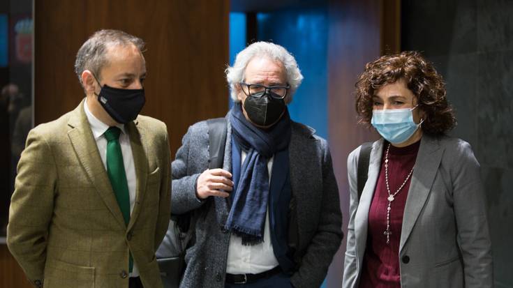 Txertatze planifikazio eza leporatu dio oposizioak gobernuari