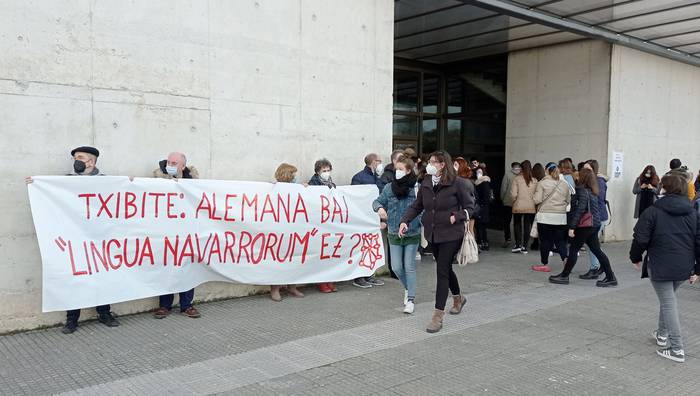 Nafarroako Administrazio Auzitegiaren “euskararen aurkako erasoak” salatzeko elkarretaratzea eginen dute bihar
