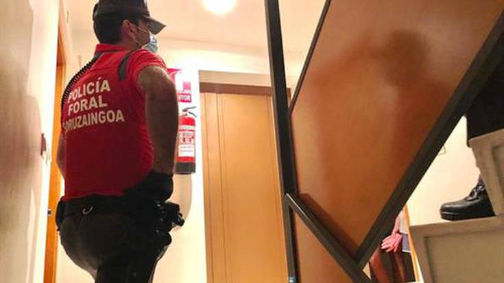 Covid-19a dutenek etxeko berrogeialdia errespetatzen duten kontrolatzen ari da Foruzaingoa