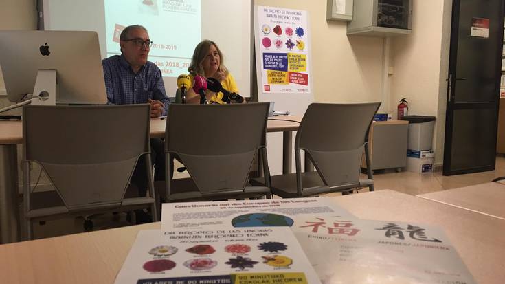 Hizkuntzak "usaintzeko" gonbidapena