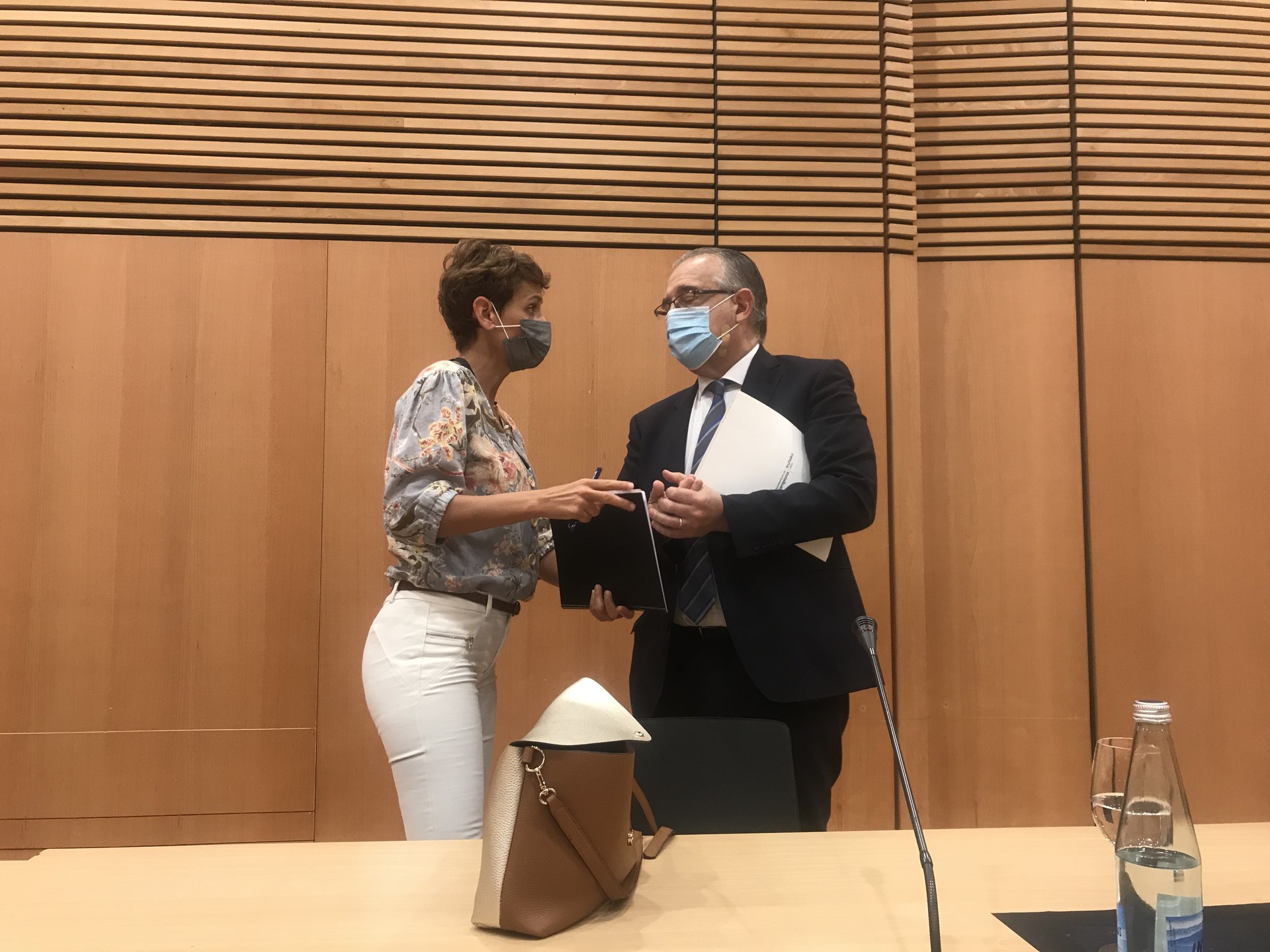 Sanferminak ez ospatzera dei egin dute Iruñeko Udalak eta Nafarroako Gobernuak