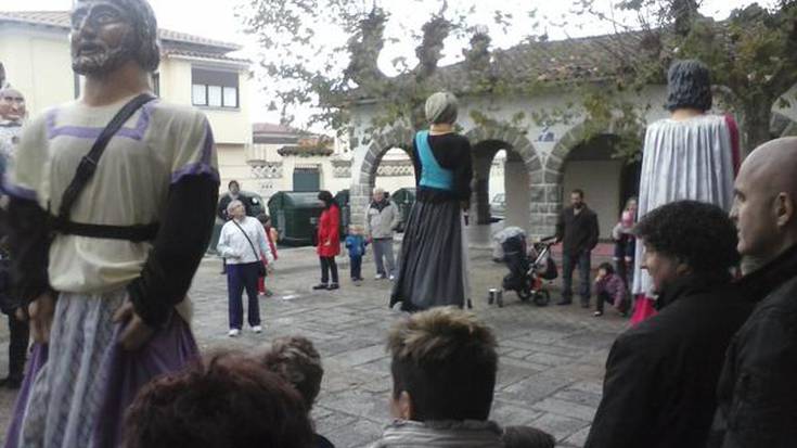 Maiatzaren Lehena plaza berreskuratu du Txantreak