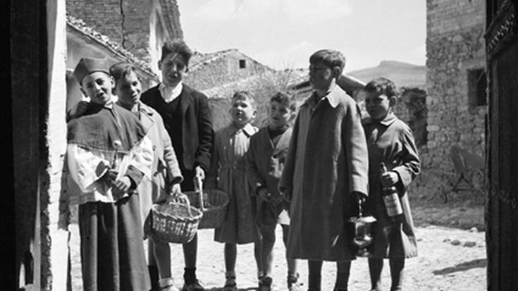 Kuiak, kandelak eta puska biltzeak Saindu Guztien bezperan