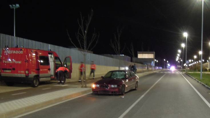 16 urteko gazte bat larri zauritu da Sarrigurengo oinezkoen pasabide batean auto batek harrapatuta