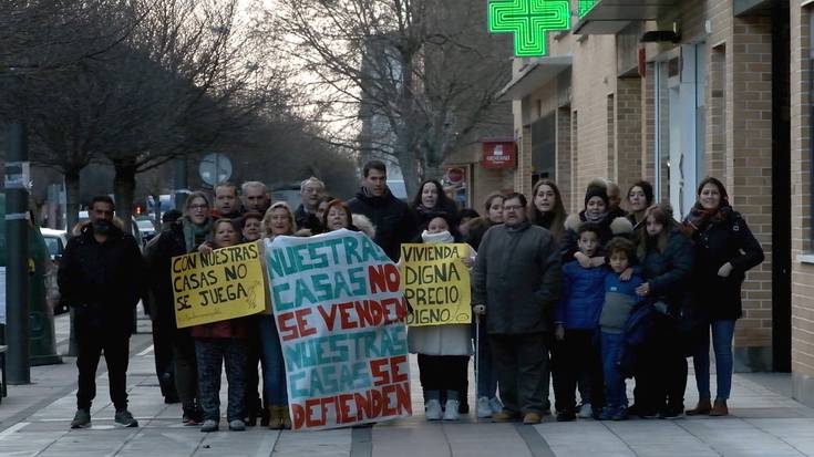 Hipotekak Kaltetutakoen Plataformak ez nahikotzat jo du Testa funts putrearekin lortu den akordioa