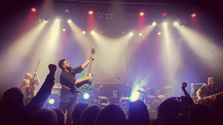 Gaur abiatuko da Km Zero Musik Fest online jaialdia, Cobardes taldearen kontzertuarekin