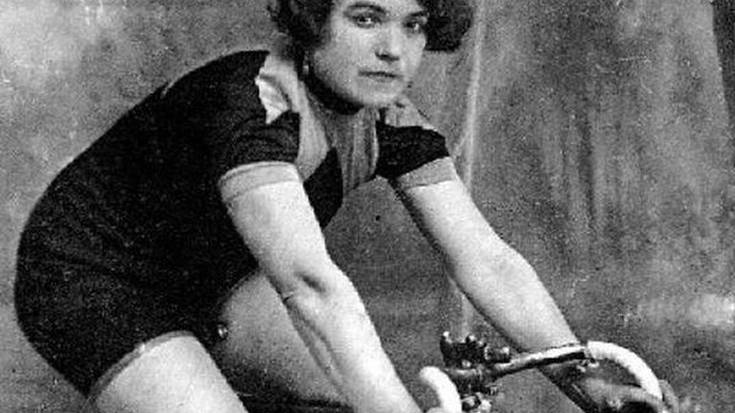 Alfonsina Strada, pedalen erregina