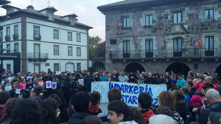 Baztanek emakumeenganako indarkeria oro gaitzetsi du