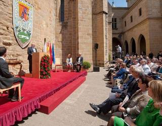 Espainiako monarkiak Nafarroako Vianako Printzearen sarietan parte hartzeari ezetz esan dio Parlamentuak