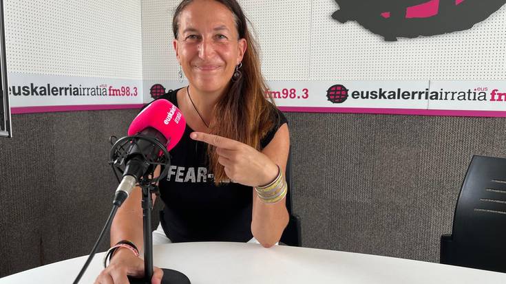 Isa Egiguren: "Migrazio istorioei aurpegia jartzeak begirada aldatzen dizu"