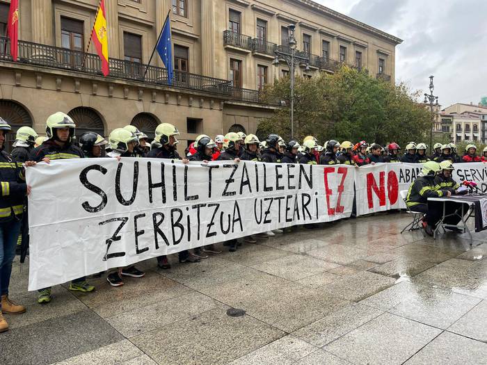 Nafarroako Suhiltzaileak: "Noizbaiten baliteke langileon borondate ona agortzea"