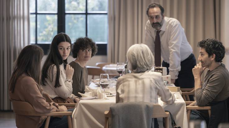 ‘Los domingos’, Jesusen deiak familia barruan lurrikara sortzen duenekoa