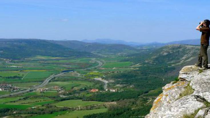 Basozainek "segurtasun eza" eta lan talde txikian ari direla salatu dute