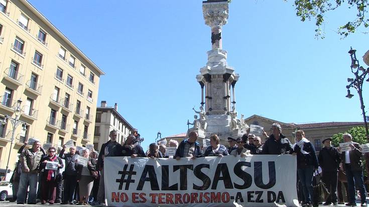 Altsasuko auzia Nafarroako Audientziak har dezala aldarrikatu dute berriz ere gurasoek