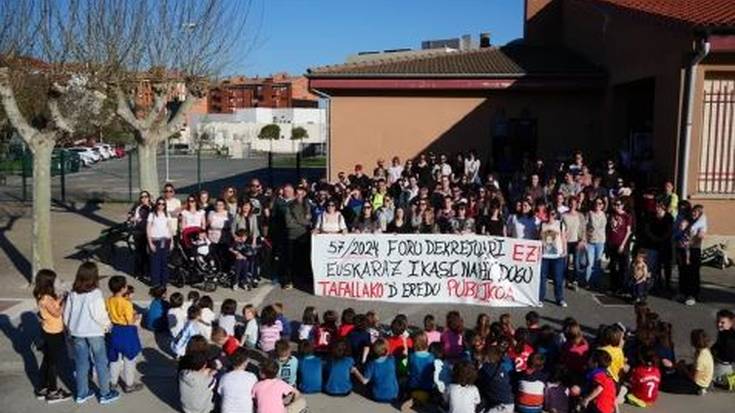 Ingeles ordu gehiagorik ez dute nahi