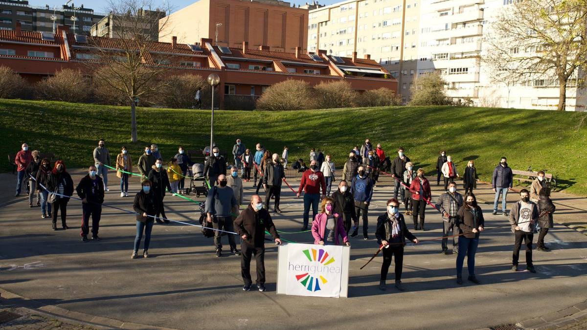 Egoitza bermatzen ez dion ituna sinatu du Herriguneak Barañaingo Udalarekin, “erantzukizunez”
