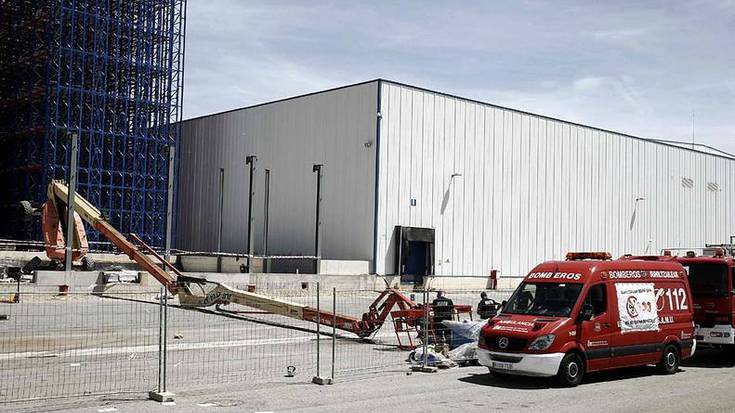 Funesko lan istripua salatzeko elkarretaratzea egin dute