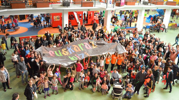 Haurrak protagonista D ereduko eskolen topaketan 