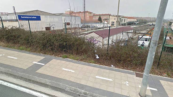 Zauritutako pertsona bat aurkitu dute Santa Engraziako trenbidearen ondoan