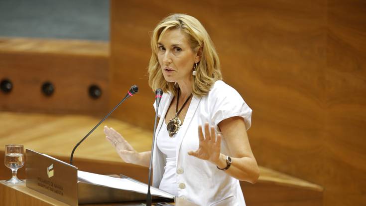 Ana Beltran (PPN): "Nafarroako Gobernuko kideak baldarrak zarete"