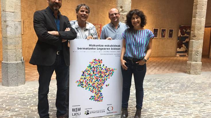 'Hizkuntza eskubideak bermatzeko Legearen bidean' jardunaldiak, Iruñean