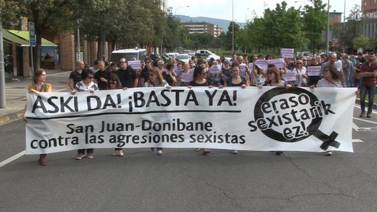 'Erasorik ez' aldarrikatu dute ehunka lagunek 