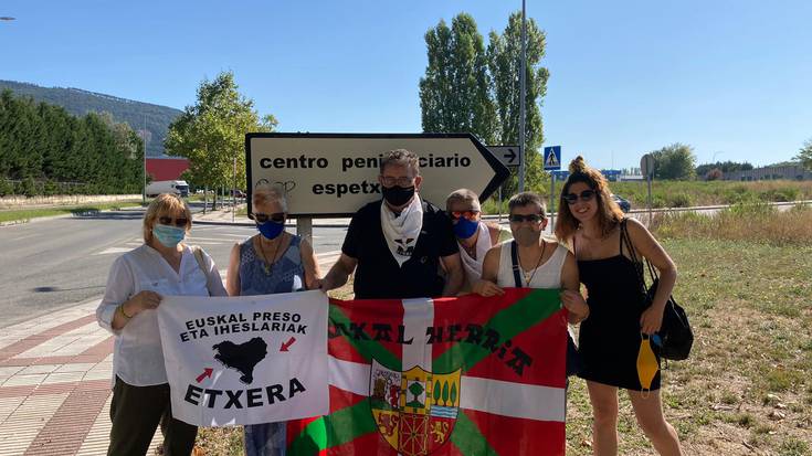 Mikel Gil preso txantrearra aske geratu da