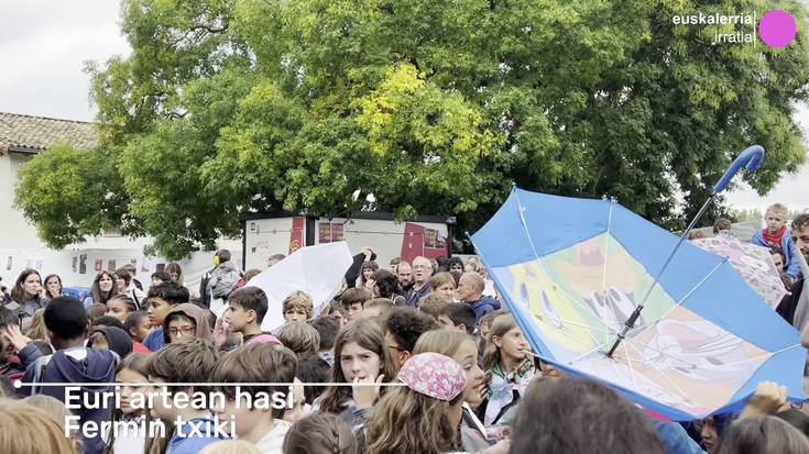 San Fermin txikiko jaia euriari gailendu zaio