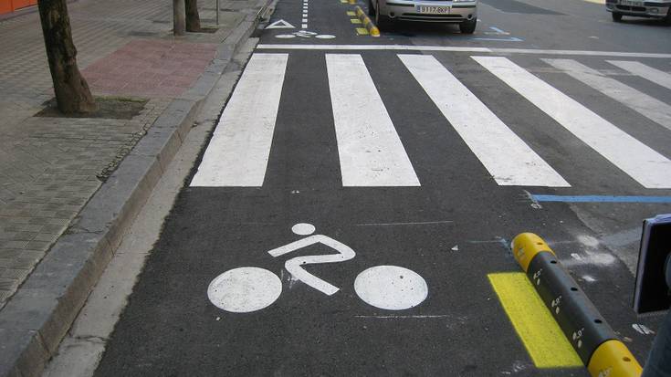 Baimenik gabe Alde Zaharrera autoz sartzen denari isunak jarriko dizkiote