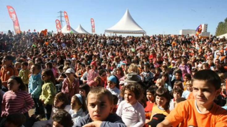 'Hartu, tenka, tira!', 2016ko Nafarroa Oinezen lema