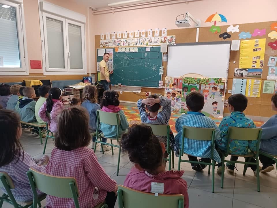 Villatuertako Udalak D eredua eskaini nahi du herriko ikastetxean