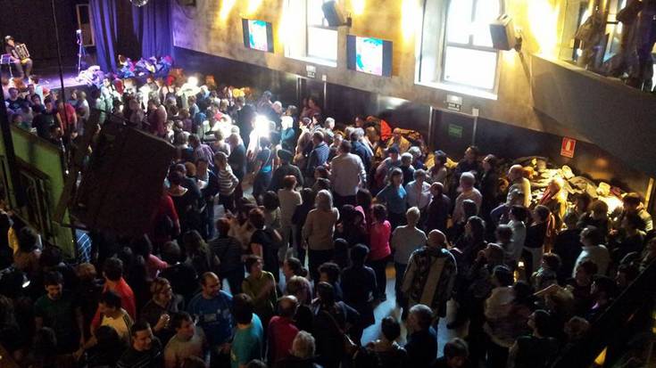 Gaurko Karrikadantza Zentral-ean eginen dute, eguraldia dela eta