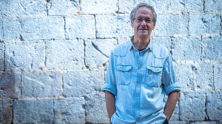 Pako Aristi: "Elkarrenganako miresmen eta xamurtasun handiko harremana izan zuten Uztapidek eta Xalbadorrek"