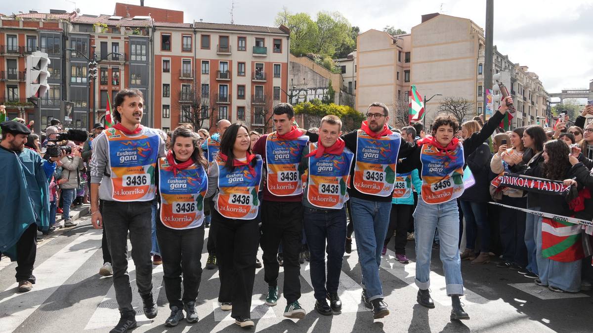 Beñat Jusue: “Ardura handia sentitu genuen mezua idazterakoan baina pozik geratu gara”