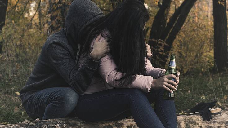 Gaueko aisialdia mugatu eta kalean erretzea debekatu du gobernuak